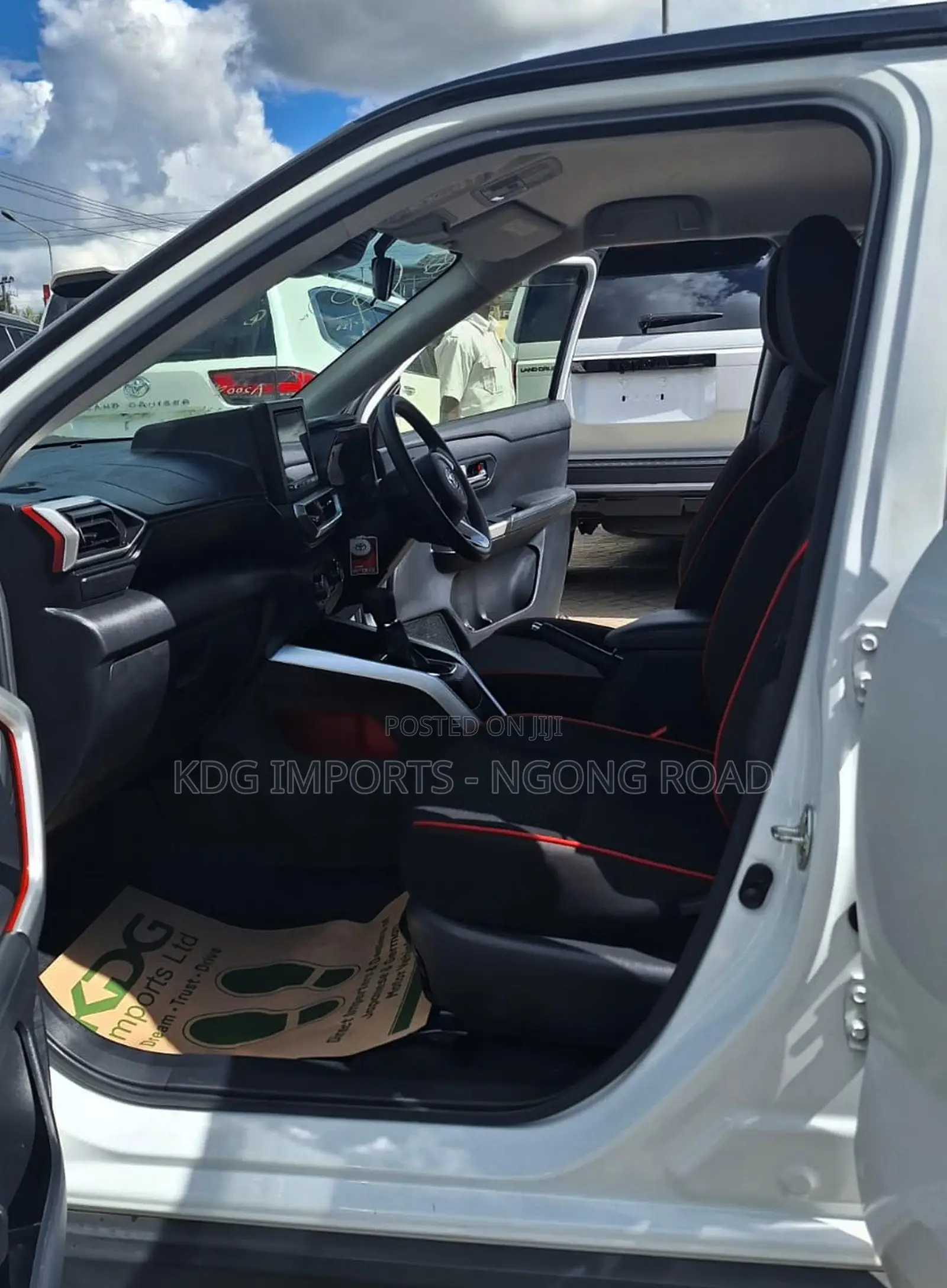 Daihatsu Rocky 2019