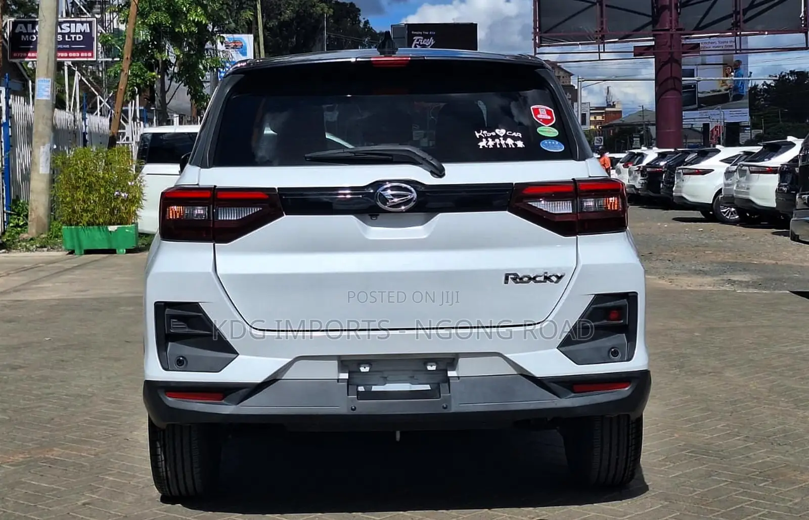 Daihatsu Rocky 2019