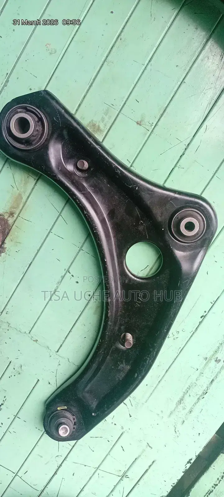 Nissan Juke Arm