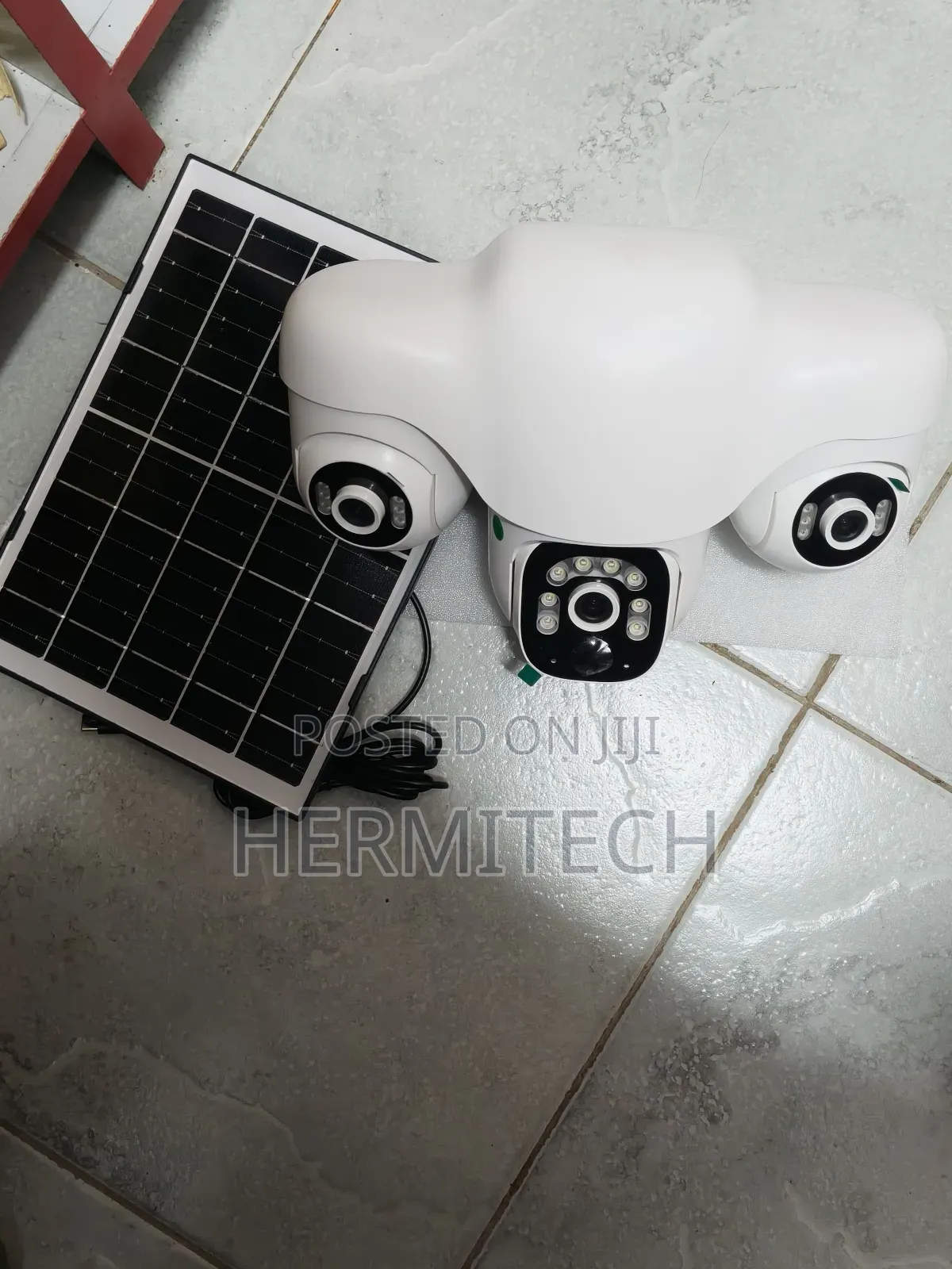 Triple Lens 4g Solar Powered One Panel Outdoor CCTV