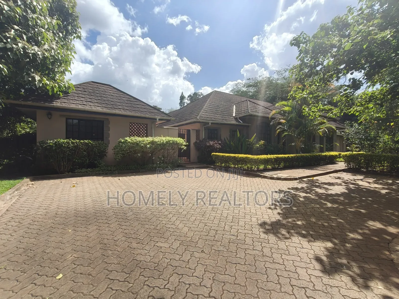 4bdrm Bungalow in Karen, Nairobi for sale