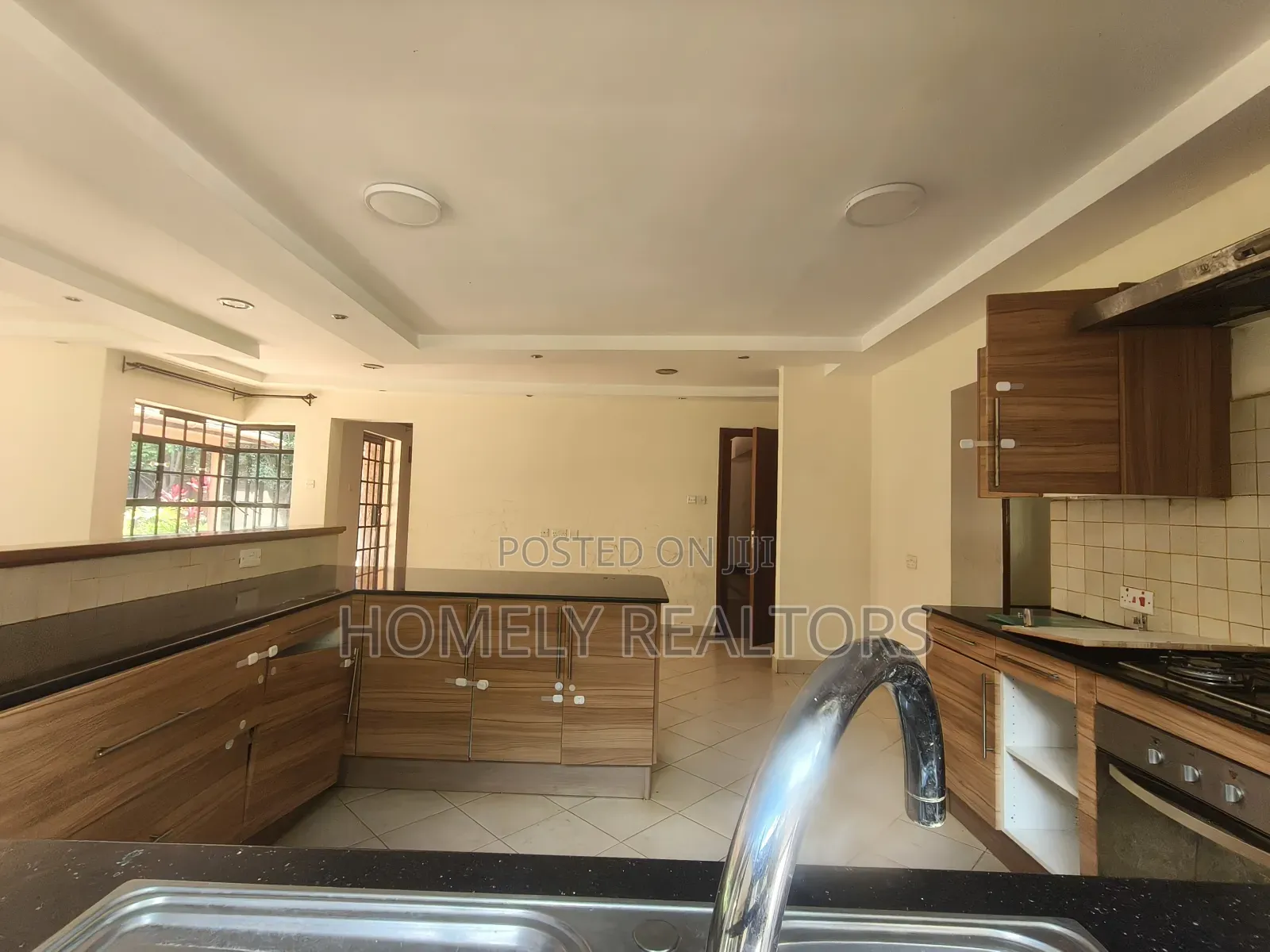 4bdrm Bungalow in Karen, Nairobi for sale