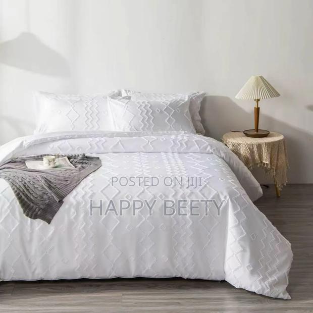 Upgrade Your Bedroom With Our Luxury Tufted Wave Design Duvet Coverset