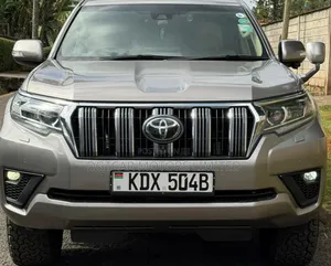 Toyota Land Cruiser Prado 2019 Gold