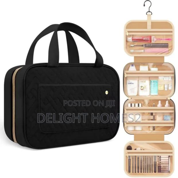 Waterproof Toiletry Bag With Hook _Mg