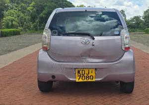 Toyota Passo 2015 Silver