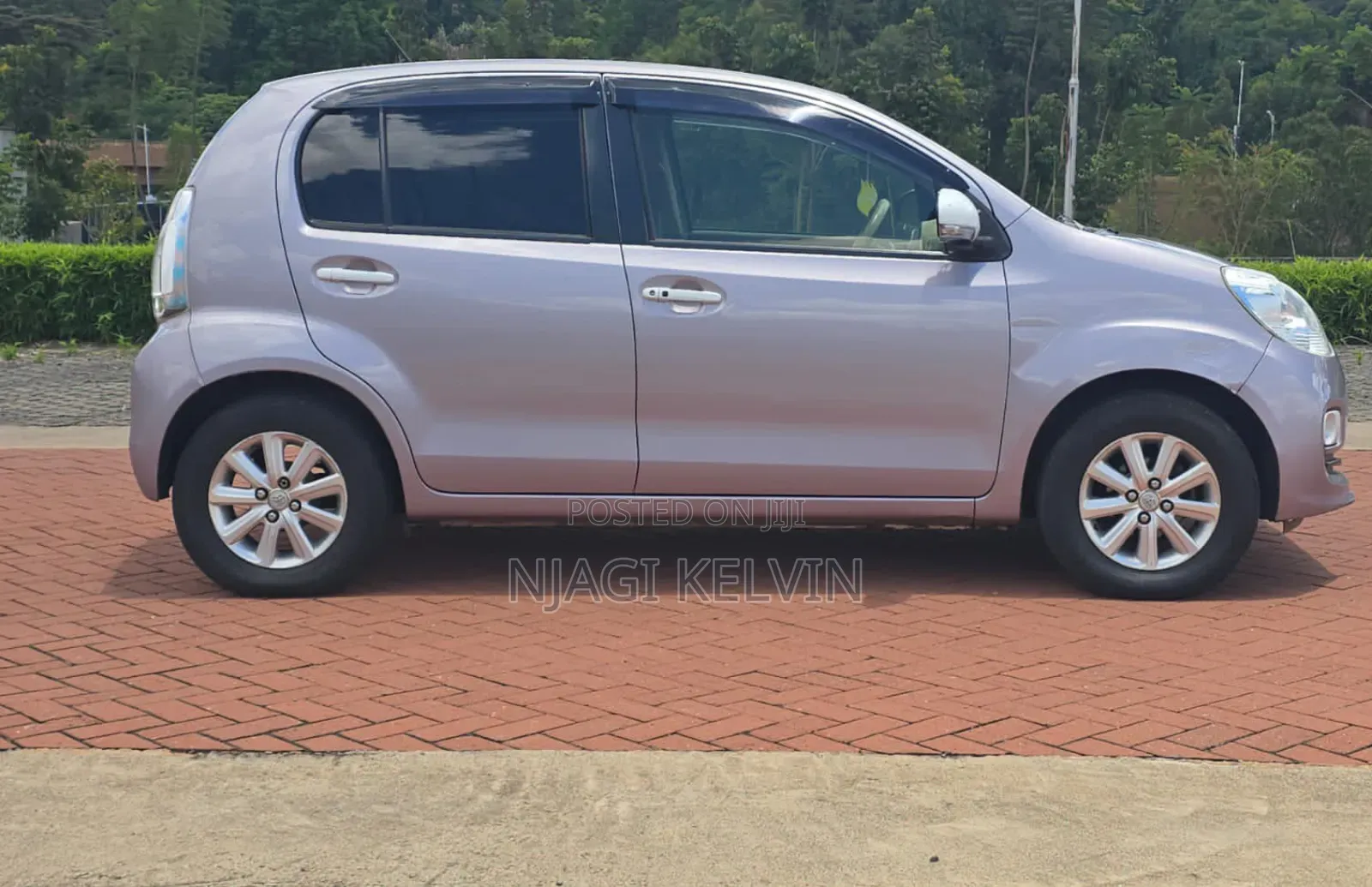 Toyota Passo 2015 Silver