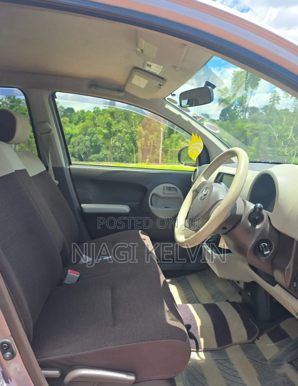Toyota Passo 2015 Silver