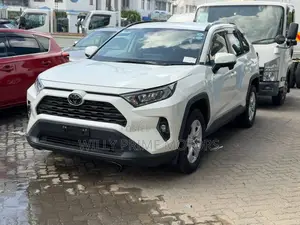 Toyota RAV4 2020 White