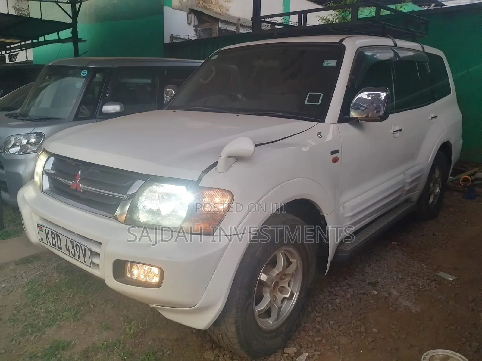 Mitsubishi Pajero Sport 2004 White