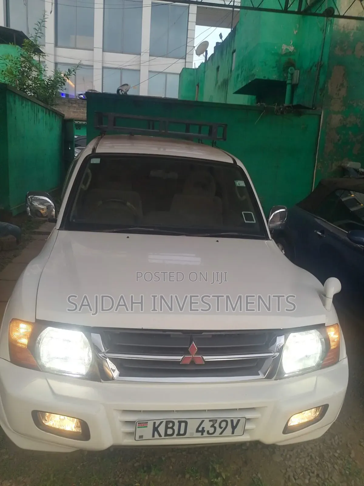Mitsubishi Pajero Sport 2004 White