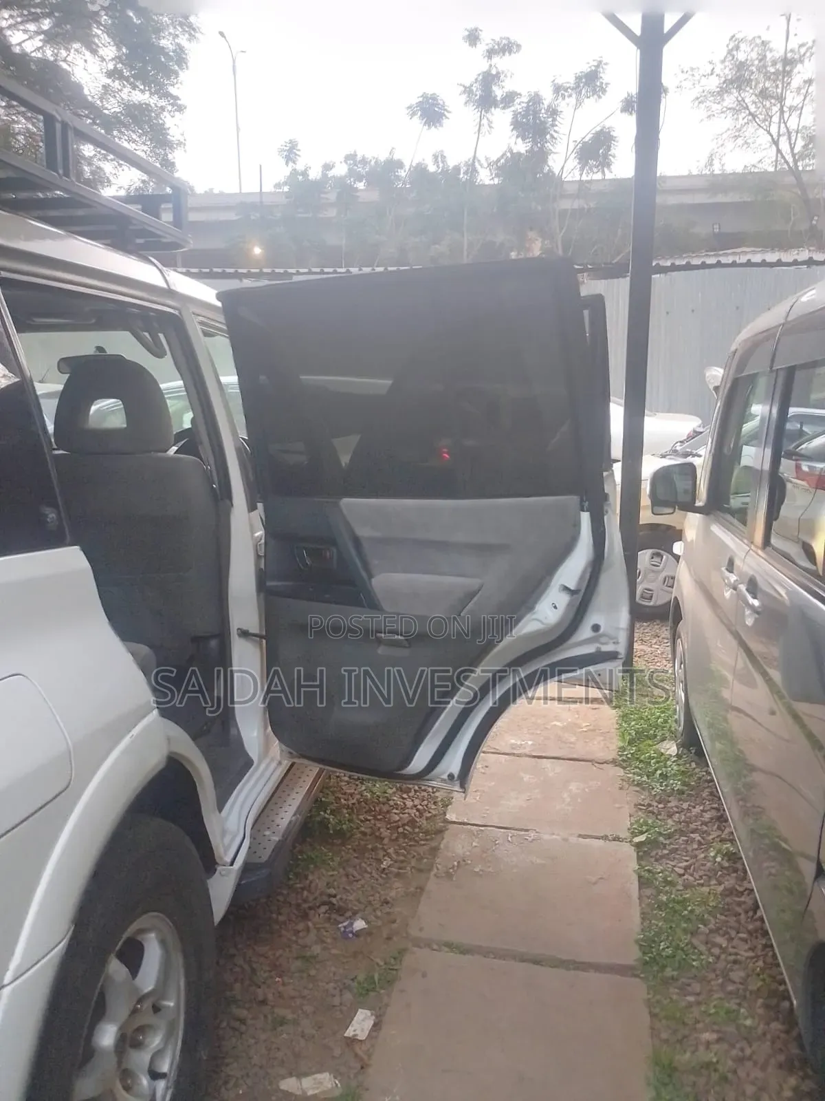 Mitsubishi Pajero Sport 2004 White