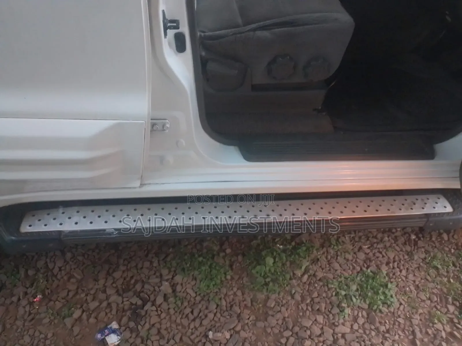 Mitsubishi Pajero Sport 2004 White