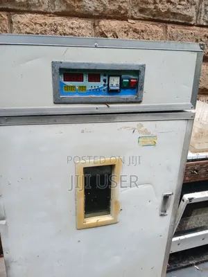 Repairable Egg Incubator