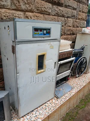 Repairable Egg Incubator