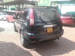 Nissan X-Trail 2.0 Comfort 2005 Black