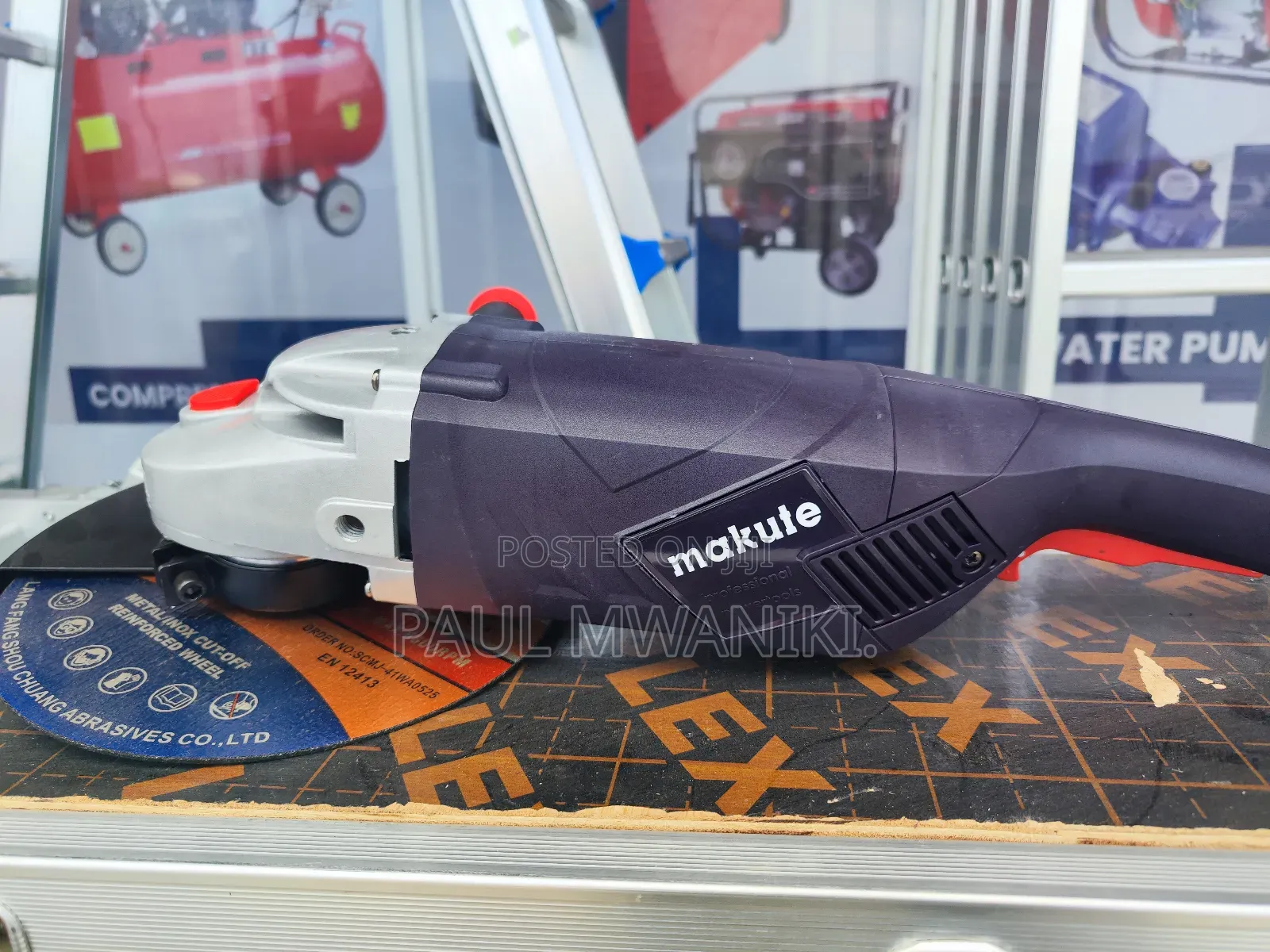  Makute Ag029 – 2600w 9" Angle Grinder