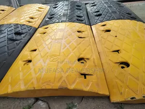 Residential/Estate Rubber Speed Bumps