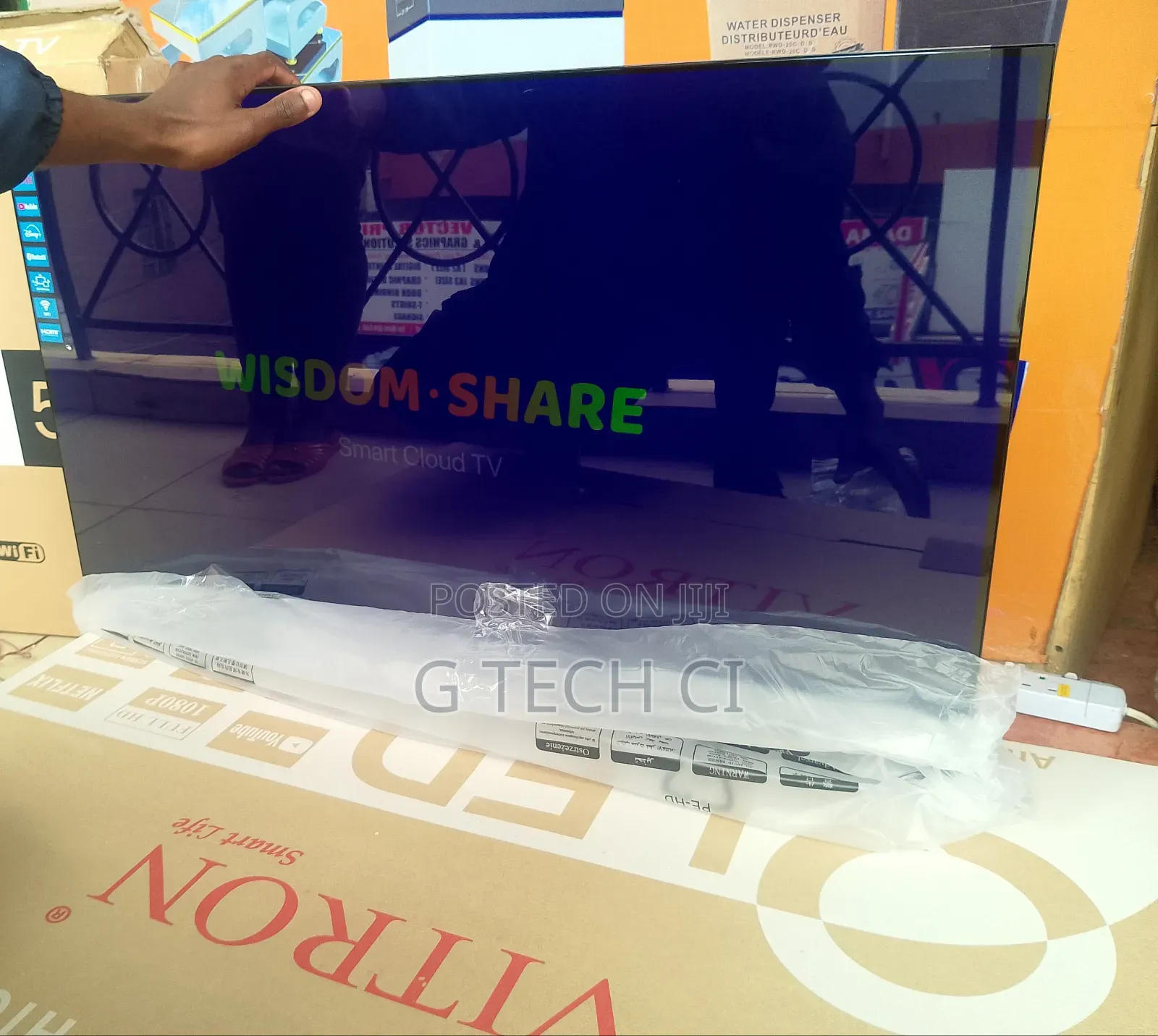 Vitron 43 Inch Qled Smart TV. Free TV Bracket Plus Mounting.