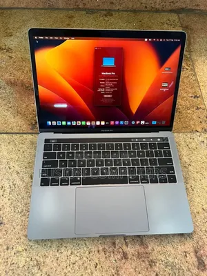 Laptop Apple MacBook 2019 16GB Intel Core i7 SSD 512GB