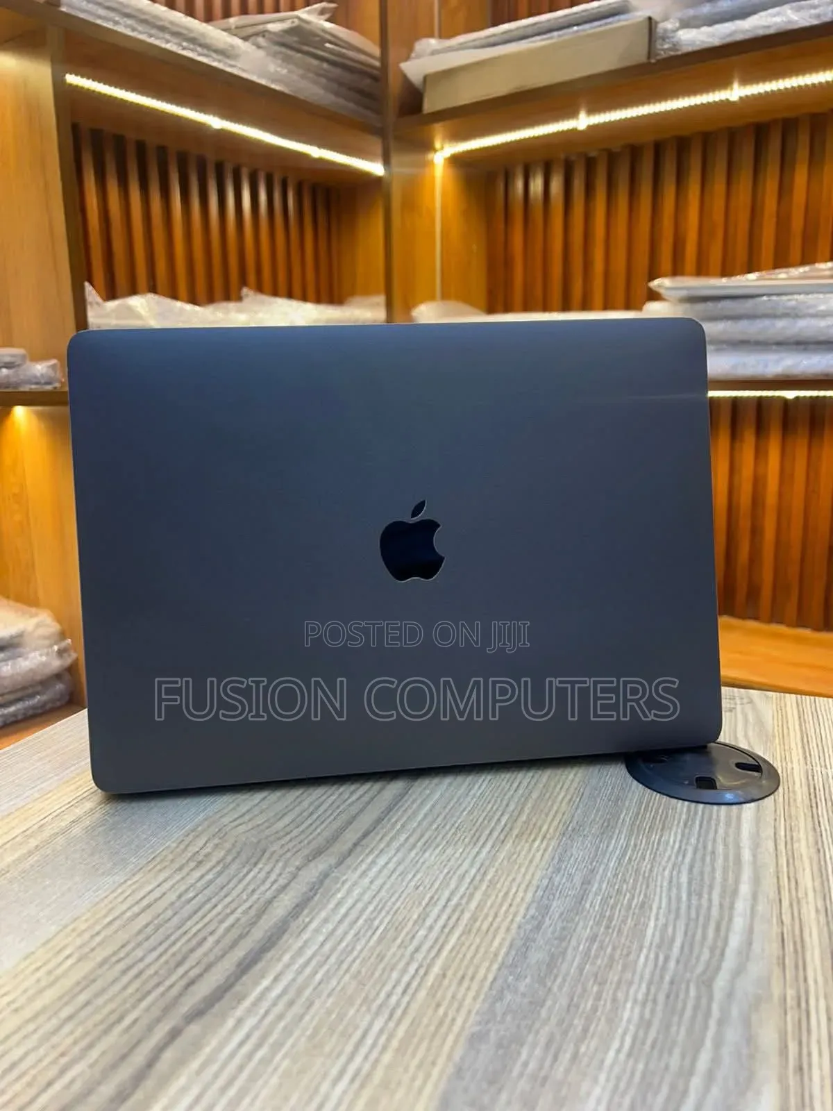 Laptop Apple MacBook 2019 16GB Intel Core i7 SSD 512GB