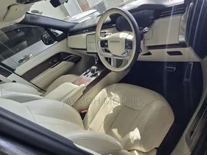Land Rover Range Rover Vogue 2023 Gray