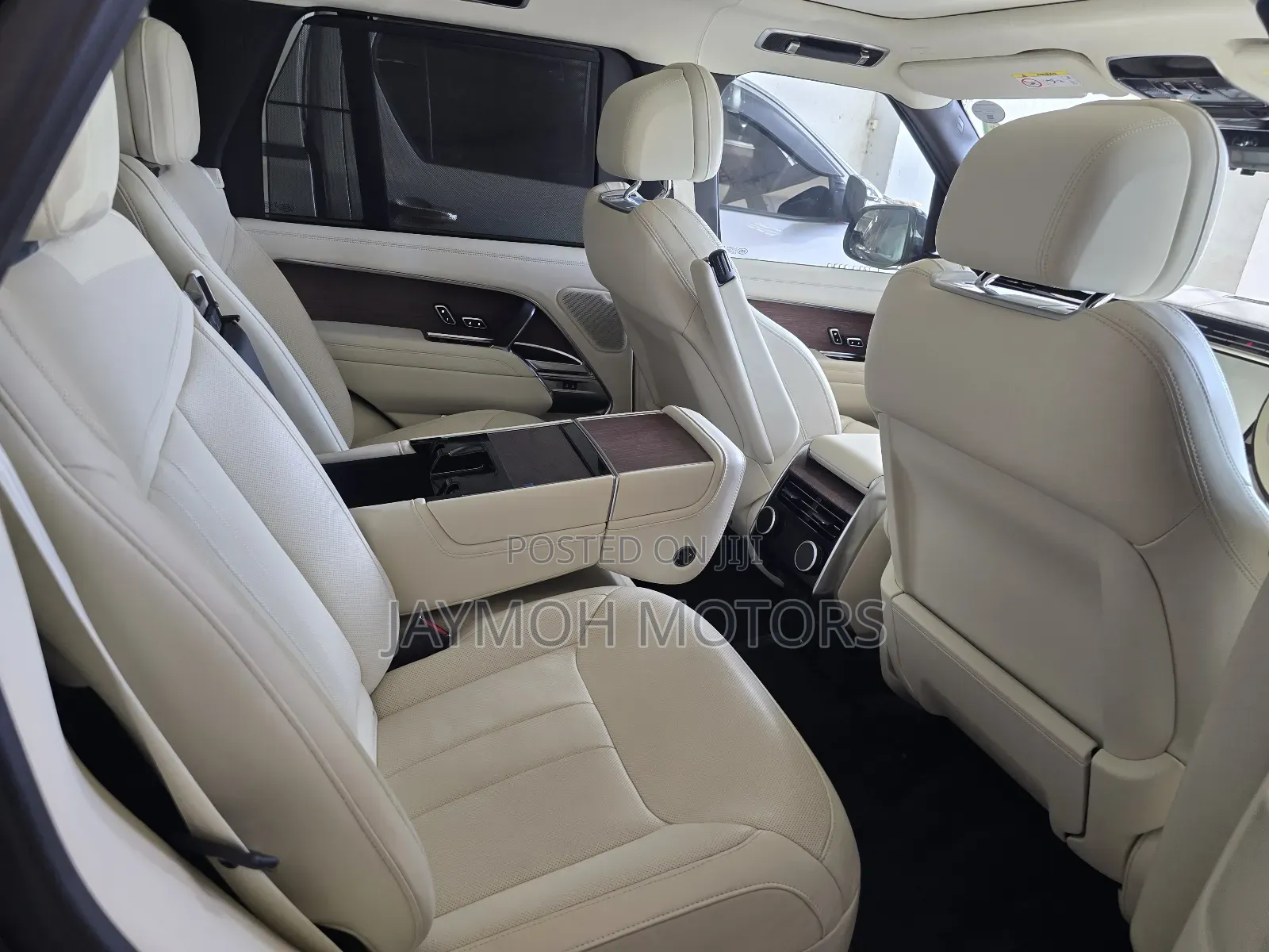 Land Rover Range Rover Vogue 2023 Gray