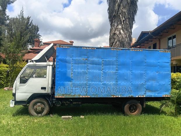 Lorry Vehicle - thumbnail 3
