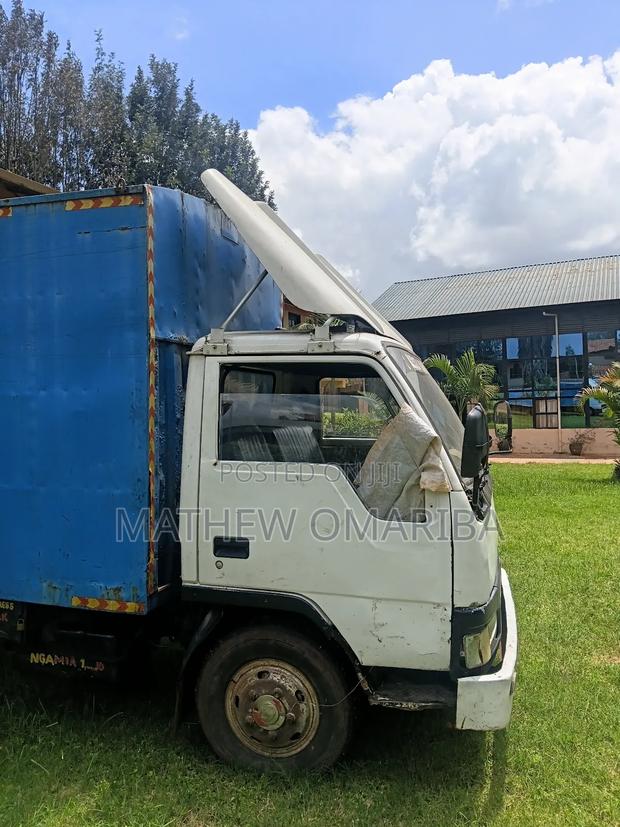 Lorry Vehicle - thumbnail 5