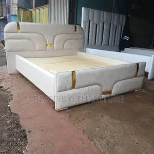 King Size Bed – Spacious Strong