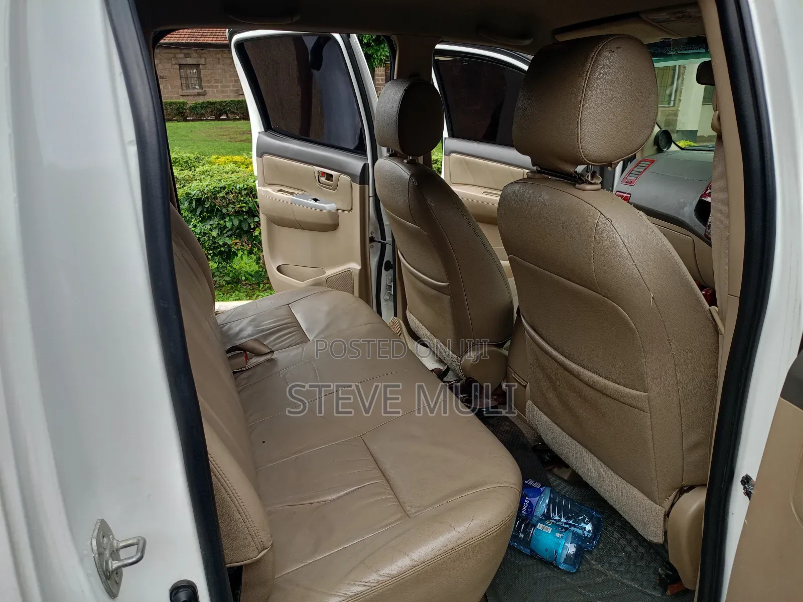 Toyota Hilux 2013 White
