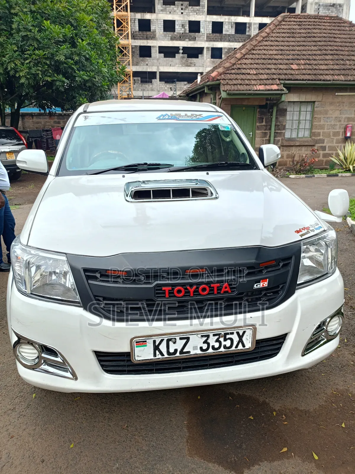 Toyota Hilux 2013 White