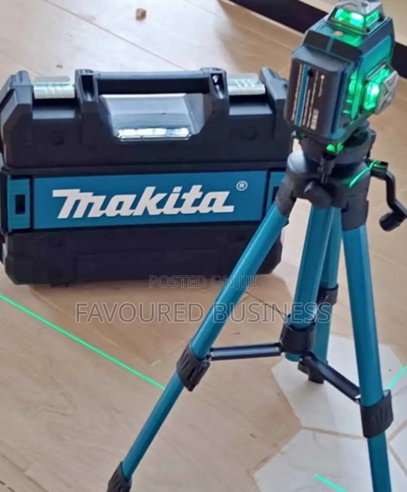 Portable Makita Auto Laser Level /Makita Laser Level With 2 Batteries