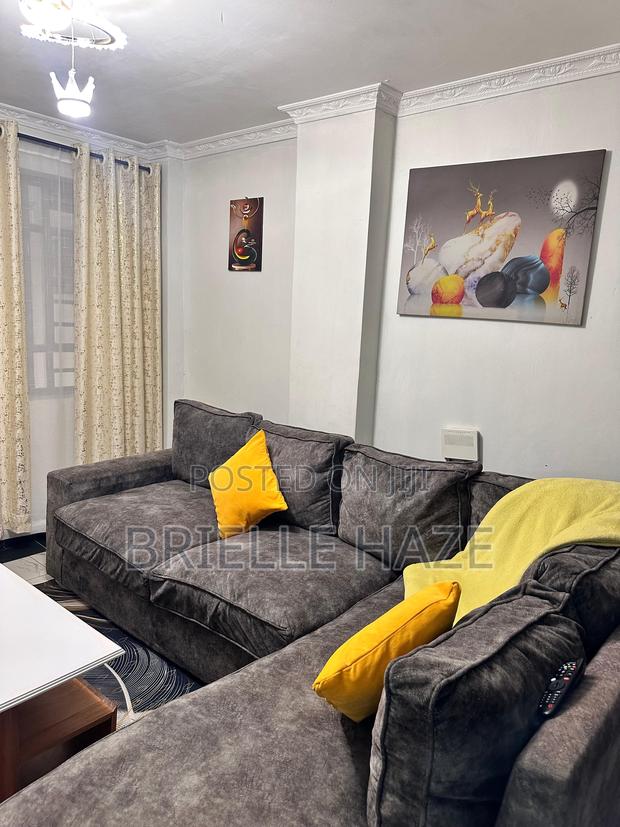 Kayla One Bedroom Airbnb - thumbnail 3