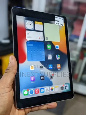 Apple iPad 9.7 32 GB Silver