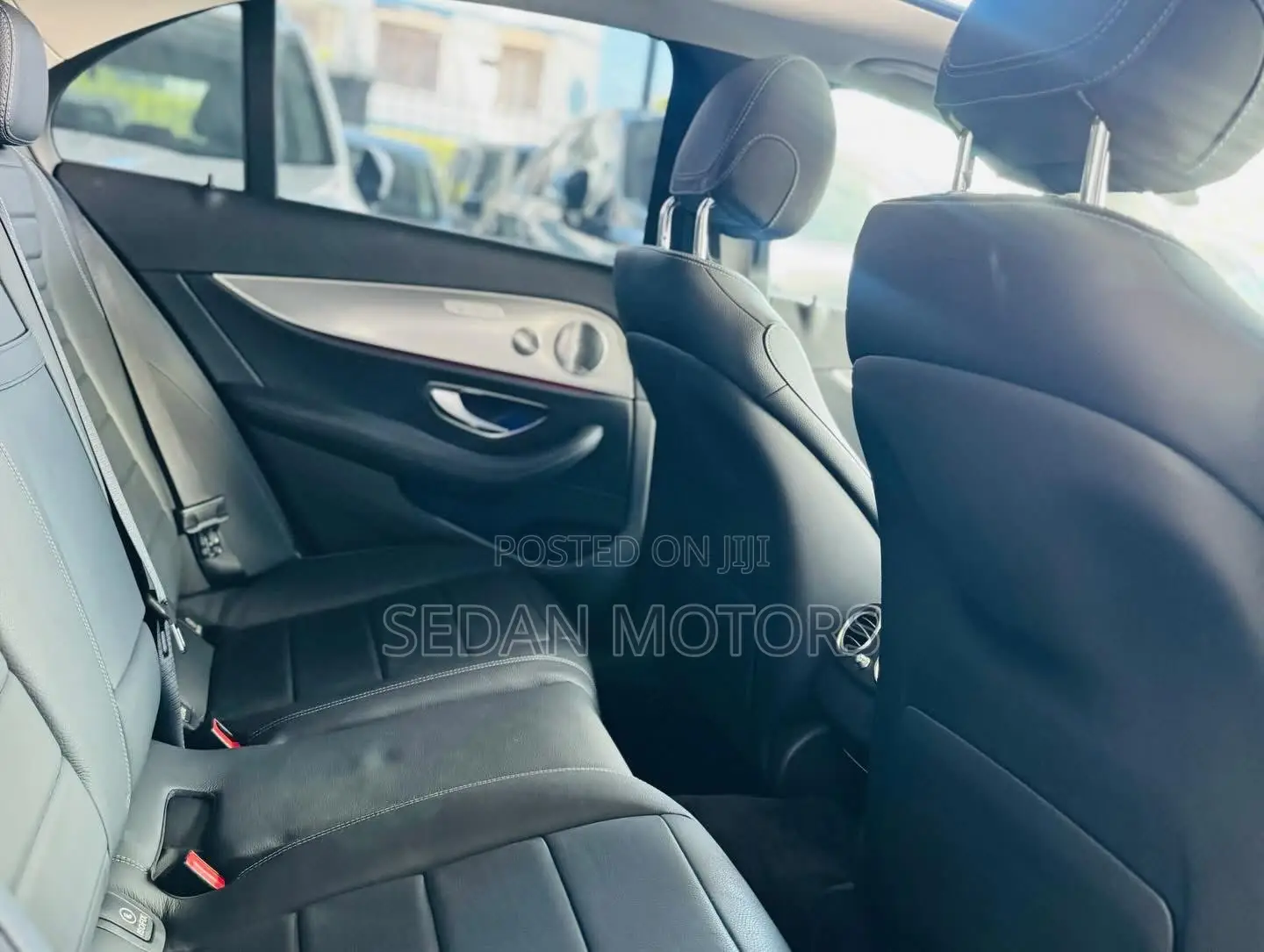 Mercedes-Benz E200 2019 Pearl