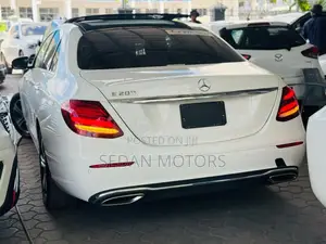 Mercedes-Benz E200 2019 Pearl