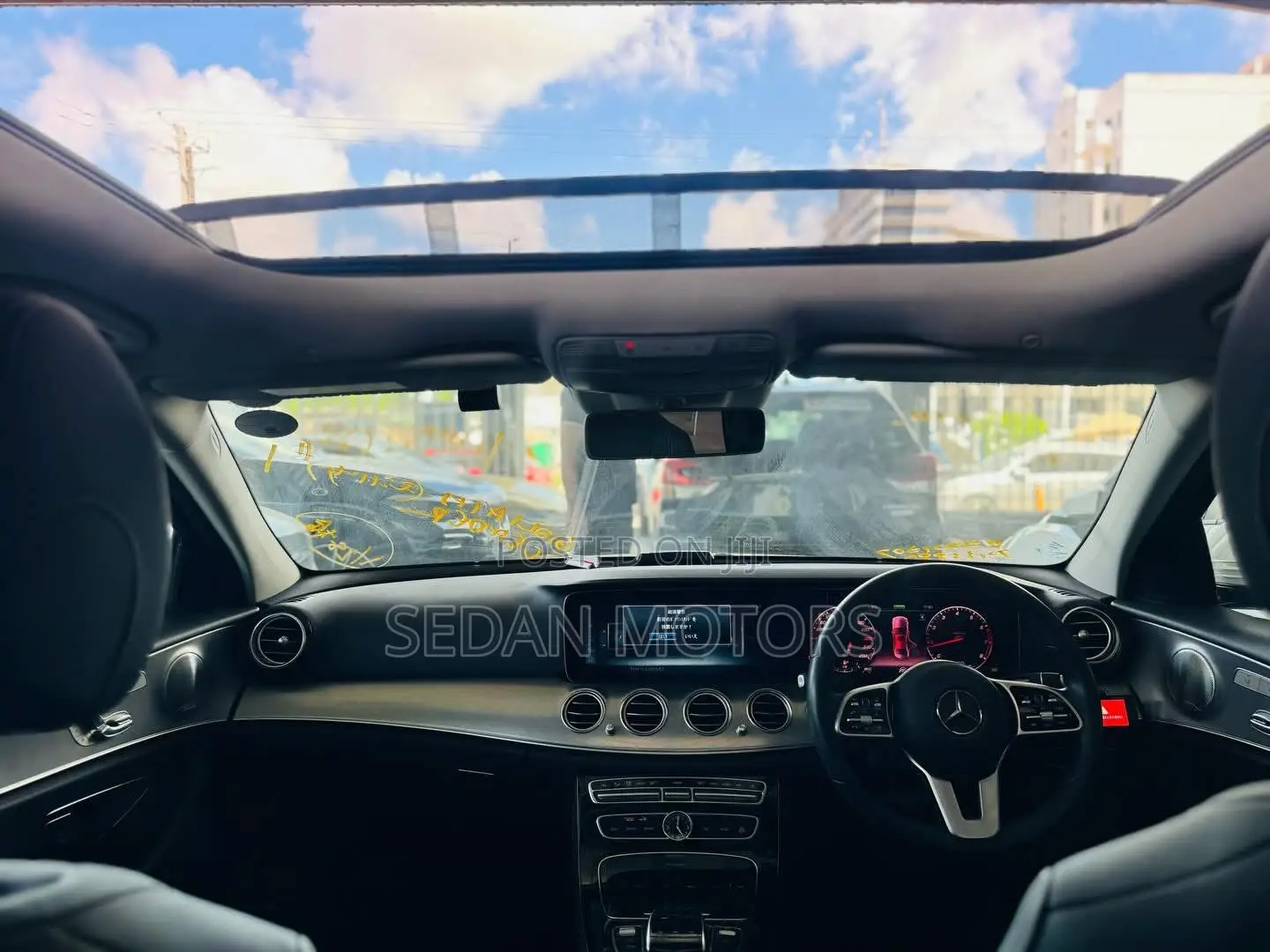 Mercedes-Benz E200 2019 Pearl