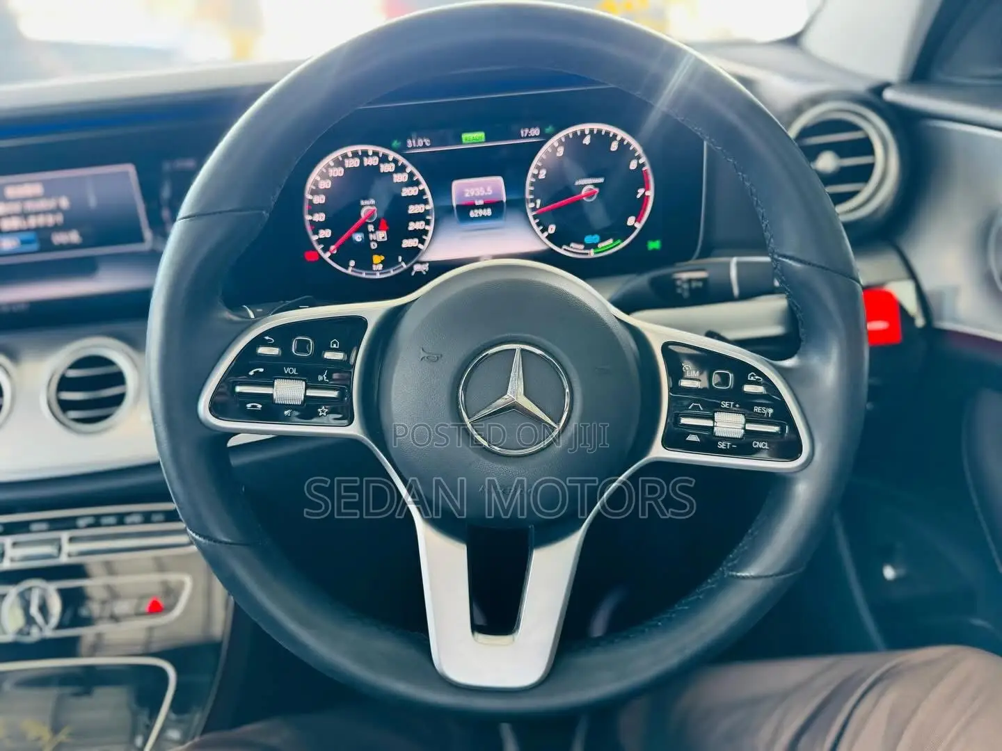 Mercedes-Benz E200 2019 Pearl