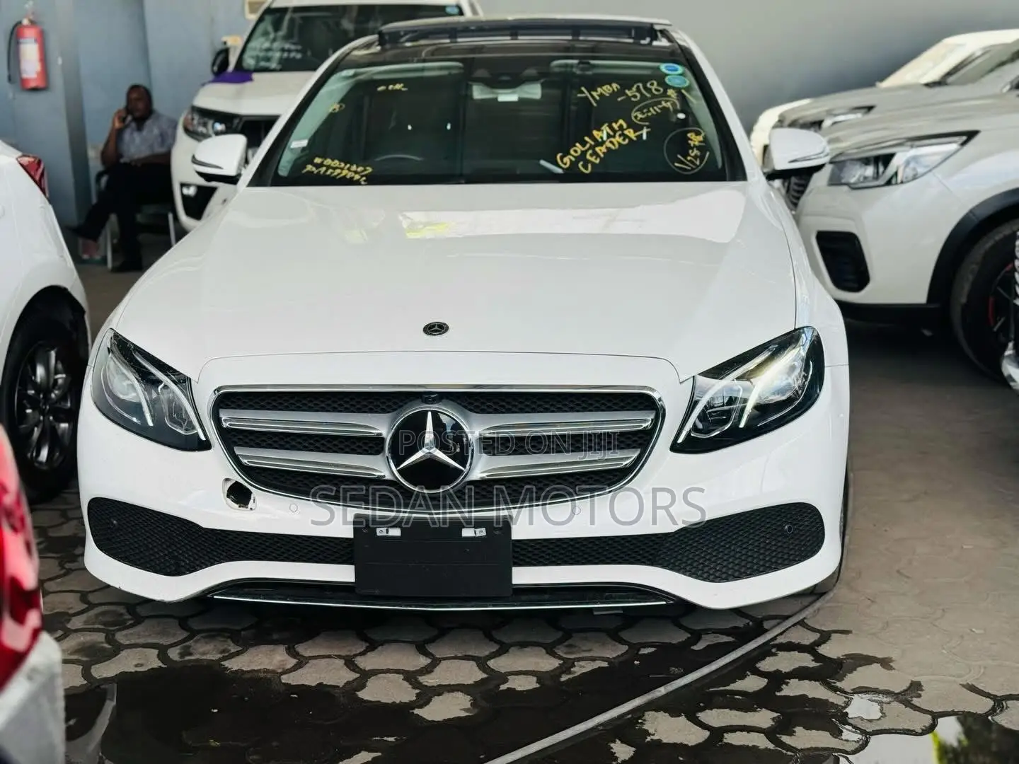 Mercedes-Benz E200 2019 Pearl
