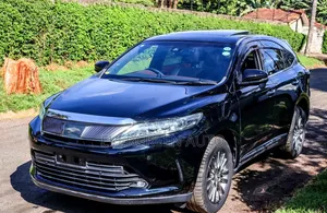 Toyota Harrier 2.0 2018 Black