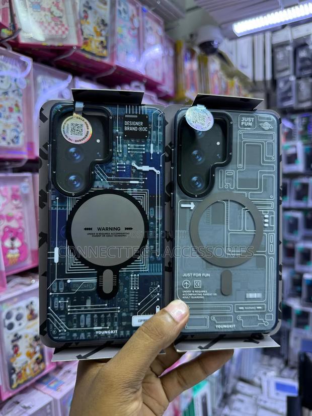 S26 Ultra Cyberpunk 360° Spin Magnetic Stand Case - thumbnail 2