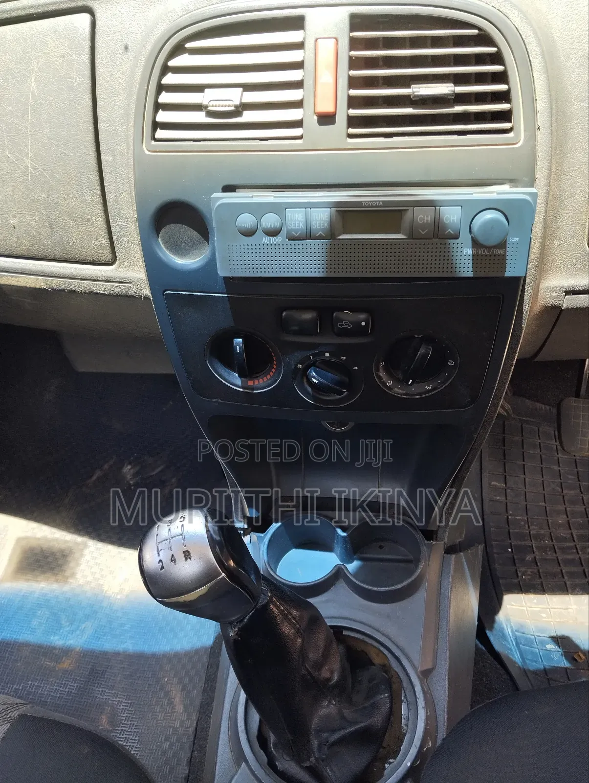 Tata Xenon 2015 White