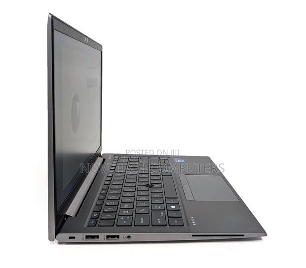 Laptop HP ZBook Firefly G8 8GB Intel Core i5 SSD 512GB - thumbnail 2