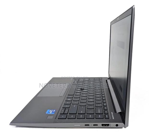Laptop HP ZBook Firefly G8 8GB Intel Core i5 SSD 512GB - thumbnail 3