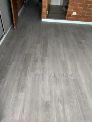 Modern Laminate Flooring for Living Room, Bedroom and Office Floors