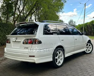 Toyota Caldina 2000 White