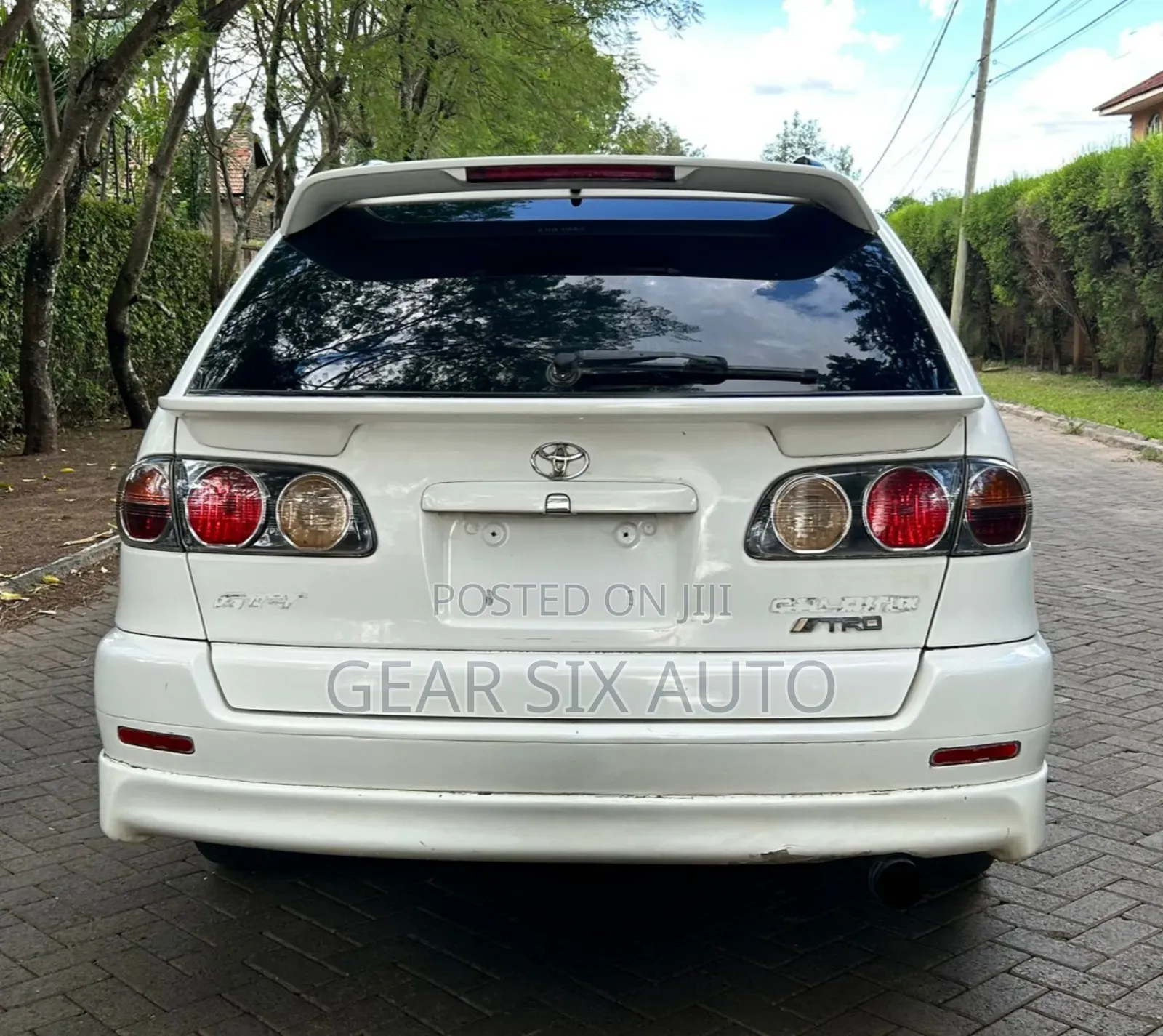 Toyota Caldina 2000 White