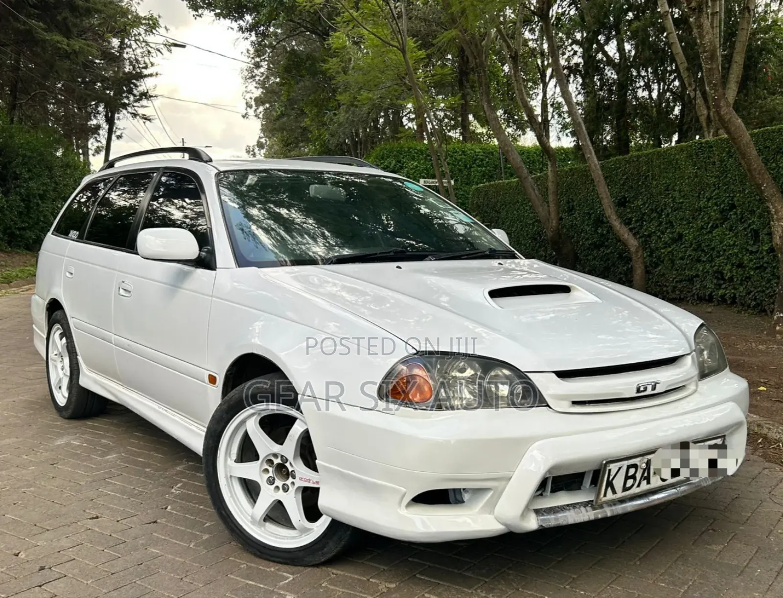 Toyota Caldina 2000 White
