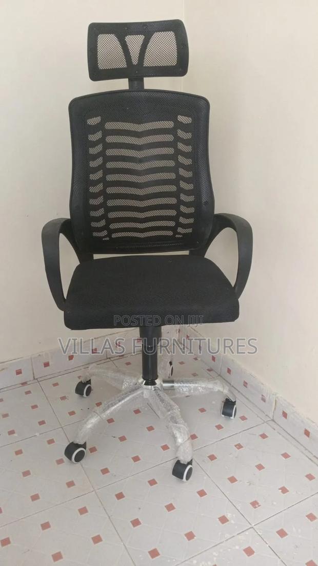 Breathable Secretarial Mesh Chair With Headrest Support